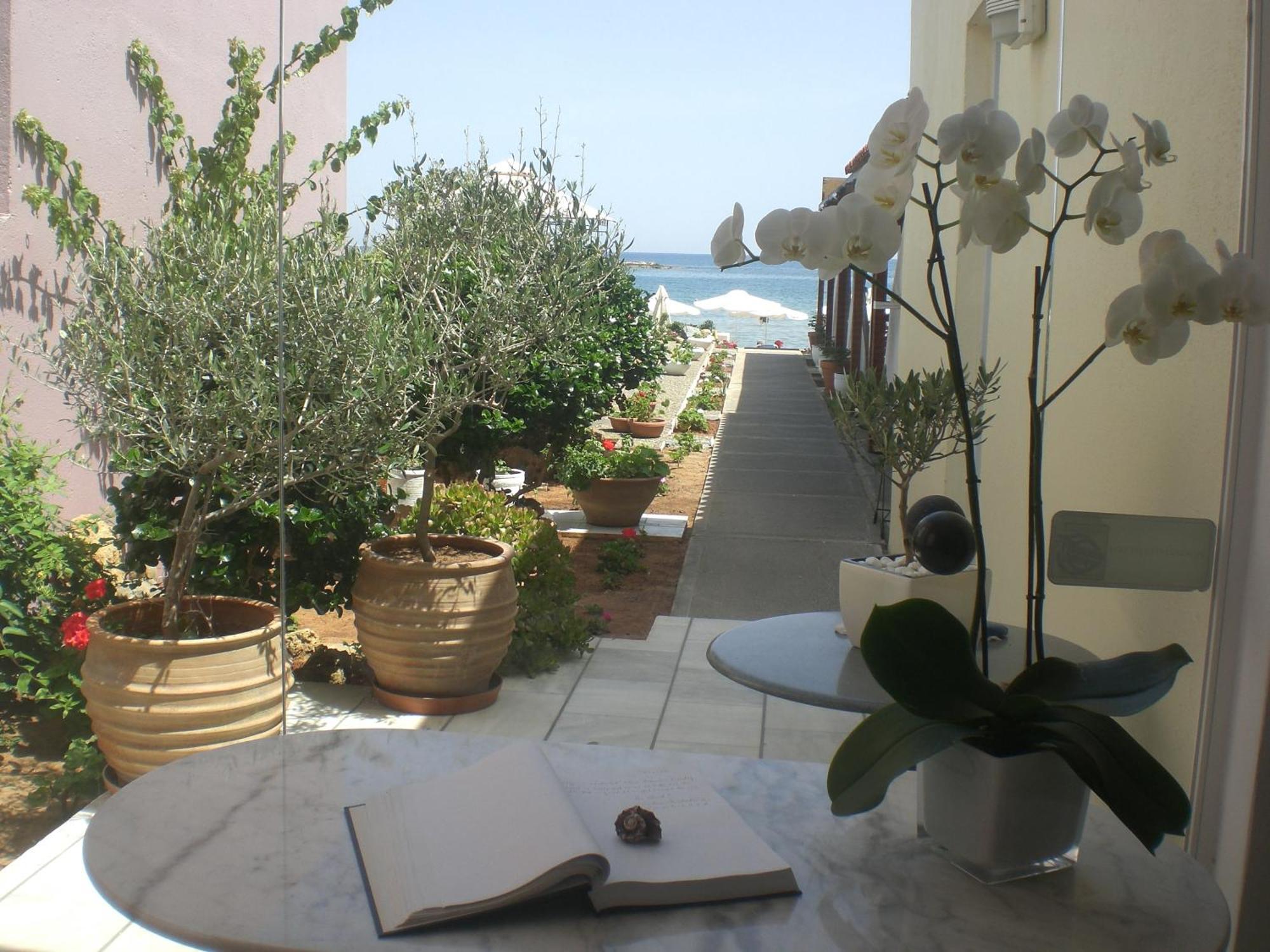Talgo Suites Stalida Exterior foto
